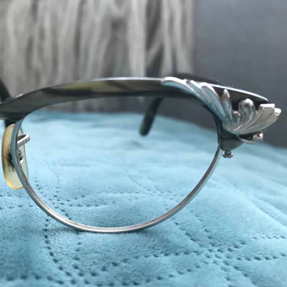 Vintage Cateye Silver Leaf Frames - image 2